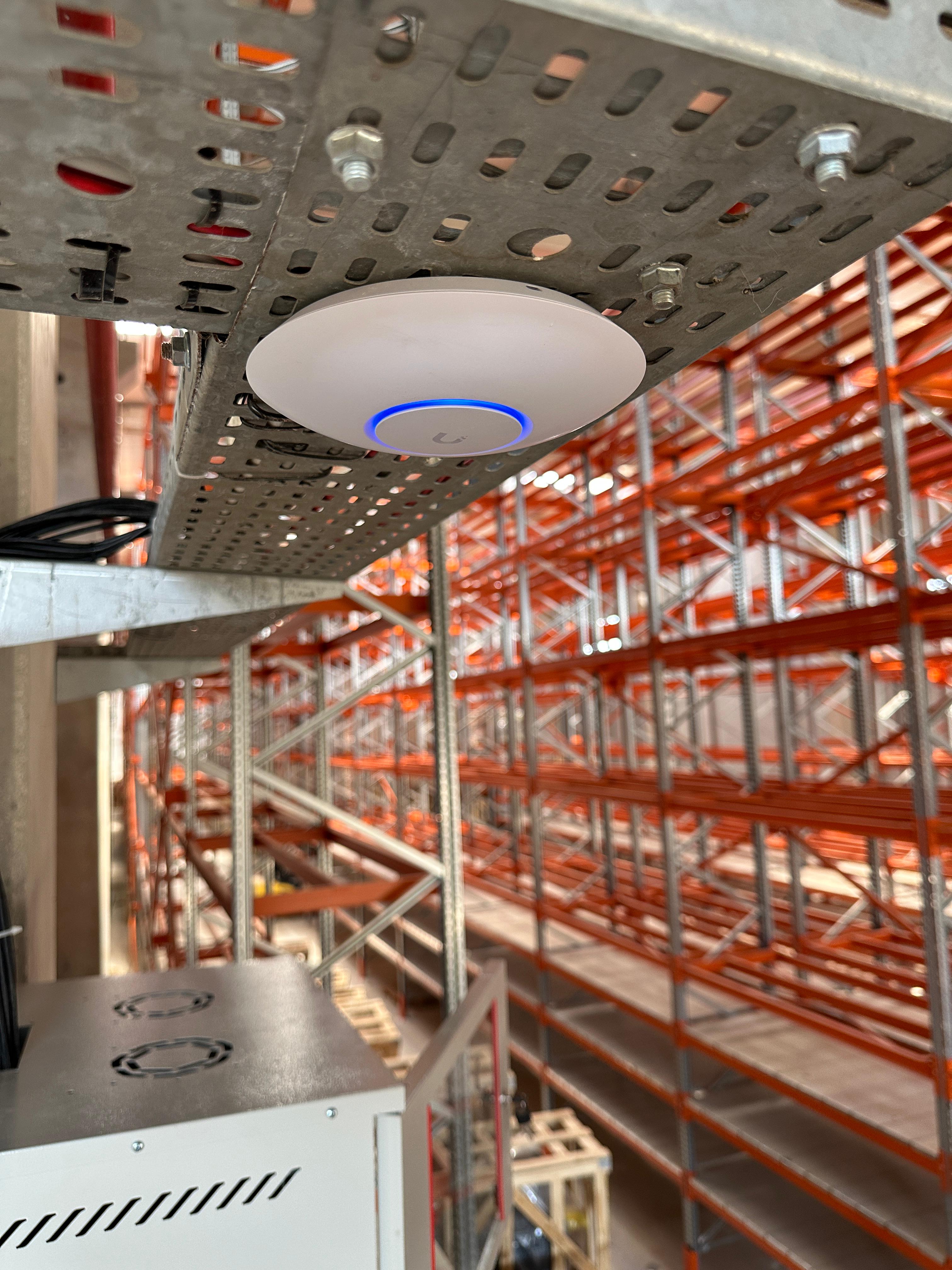 Raf alanında kurulan access point görünümü